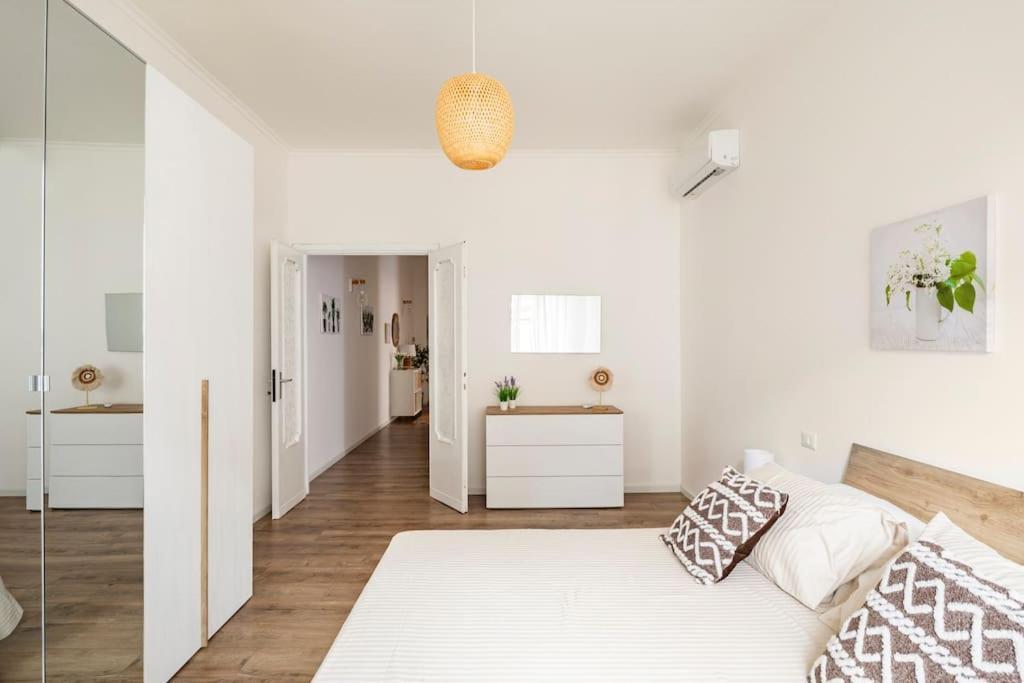 Tibershome Home La Casa Sul Tevere Рим Екстер'єр фото